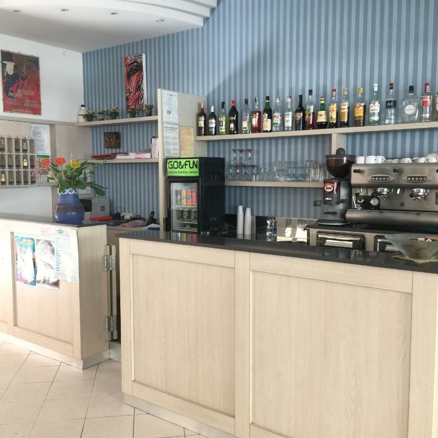 Hotel Valparaiso ريميني المظهر الخارجي الصورة